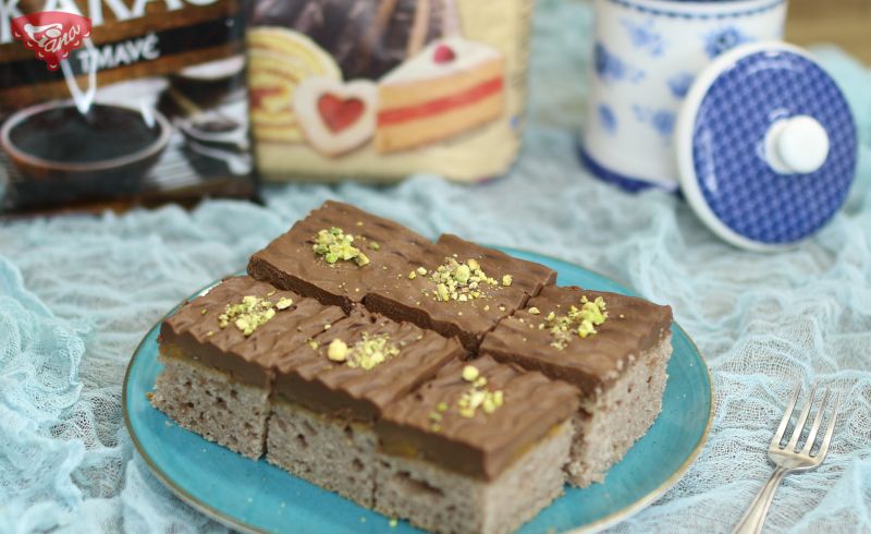 Glutén- és tojásmentes savanyú tejes sütemény