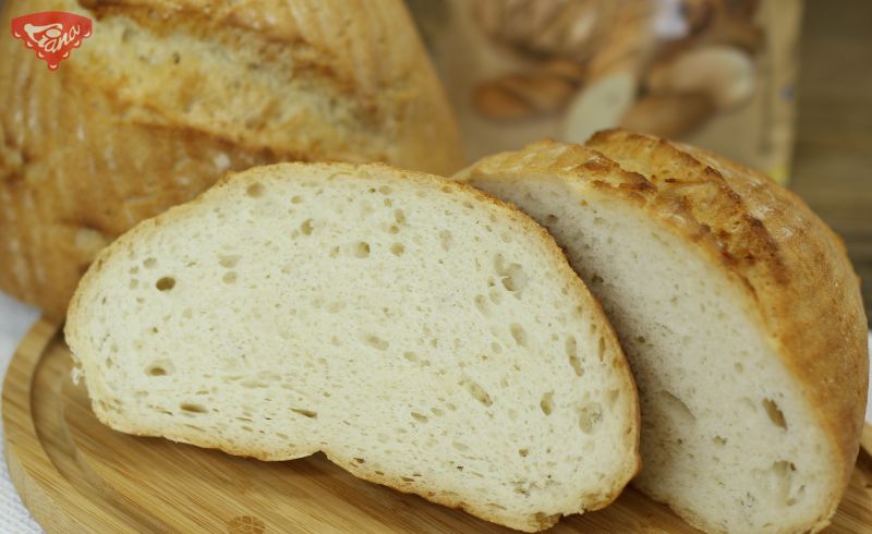 Bezlepkový svetlý chlieb s chrumkavou kôrkou