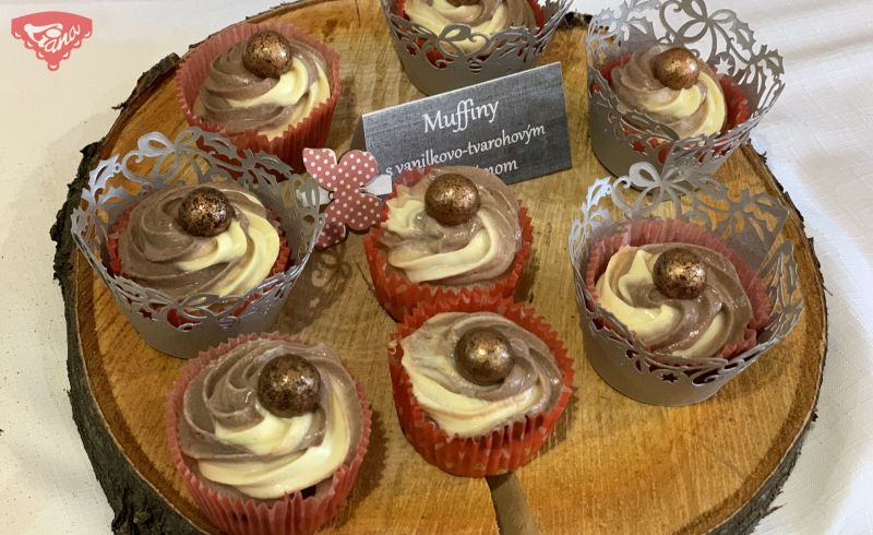 Cup muffins with cottage cheese duo cream Cup muffins with cottage cheese duo cream