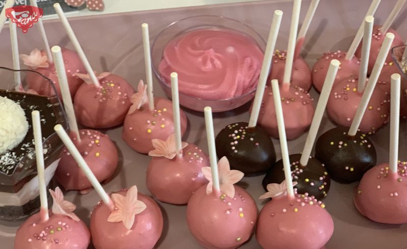 Lízatká Cake pops