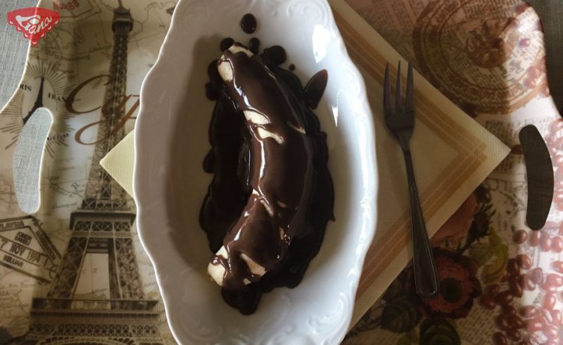 Banana in chocolate