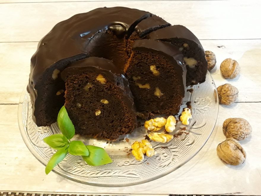 Gluten-free chocolate cake with walnuts