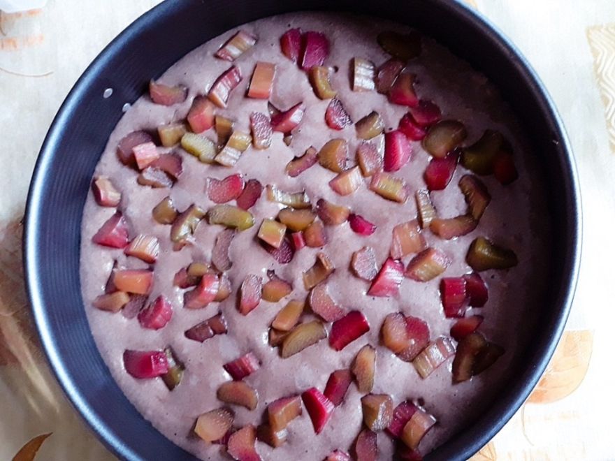 Gluten-free rhubarb cake with strawberry jam