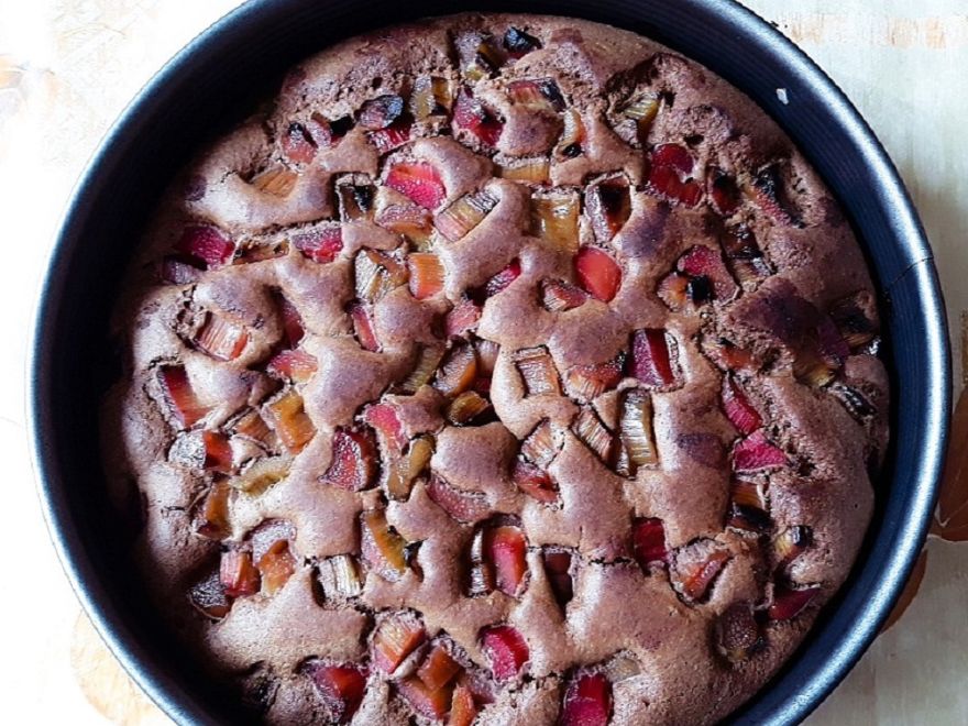 Gluten-free rhubarb cake with strawberry jam