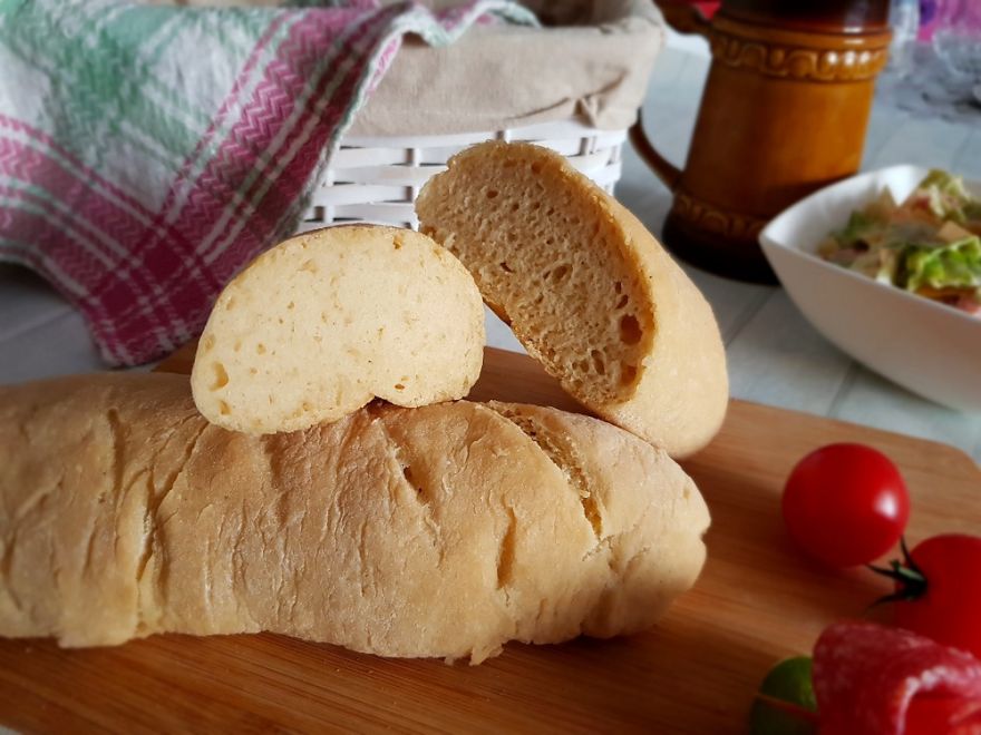 Bezlepkový francouzský chléb