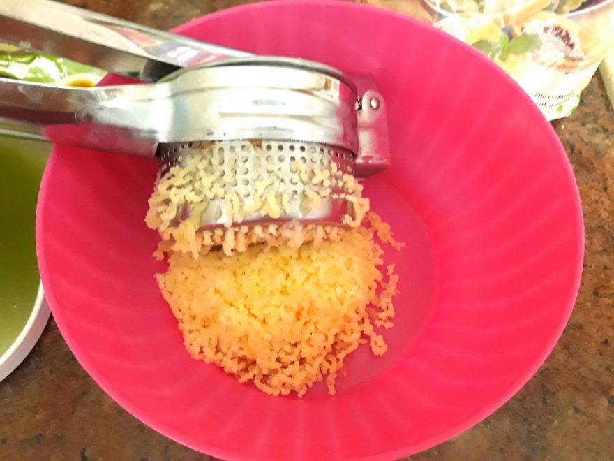 Glutenfreie Mohn-, Hüttenkäse- oder Walnuss-Šušulanes