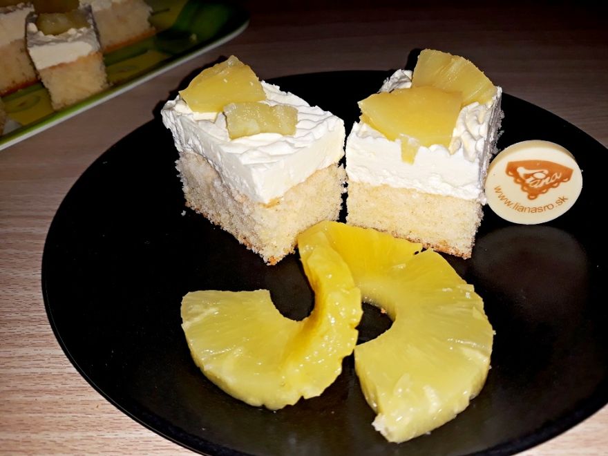 Gluten-free strawberry cut