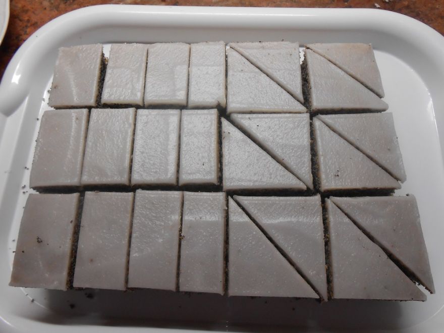 Gluten-free poppy seed cake with lemon glaze