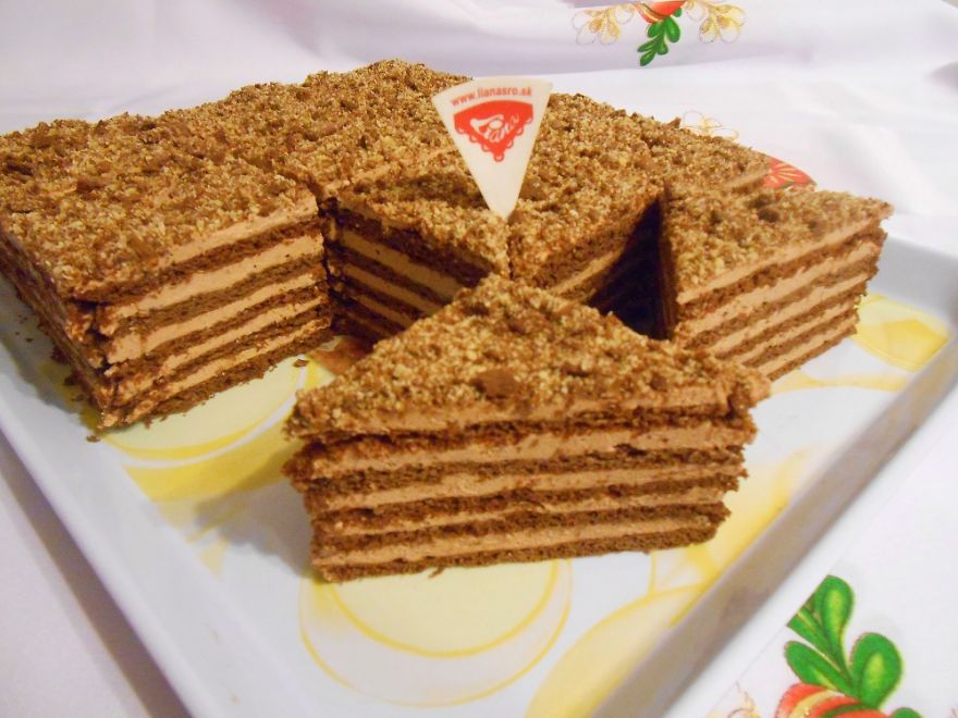 Gluten-free cocoa marlenka