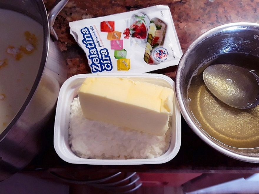 Gluten-free rhubarb cake with strawberry jam