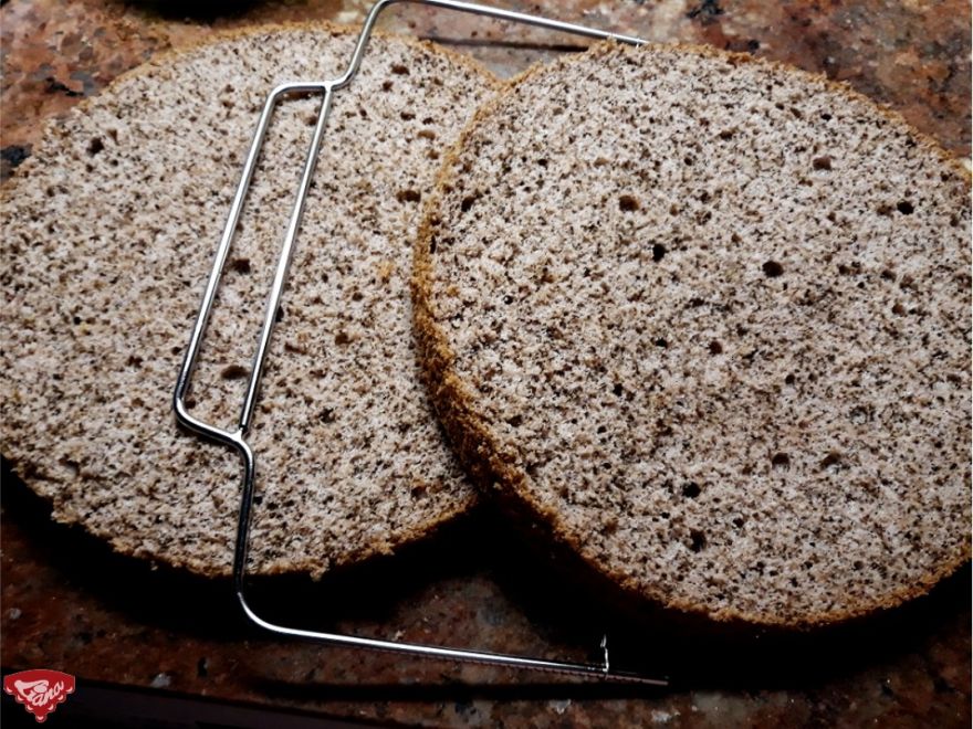 Dort s mascarpone - čokoládovou nádivkou