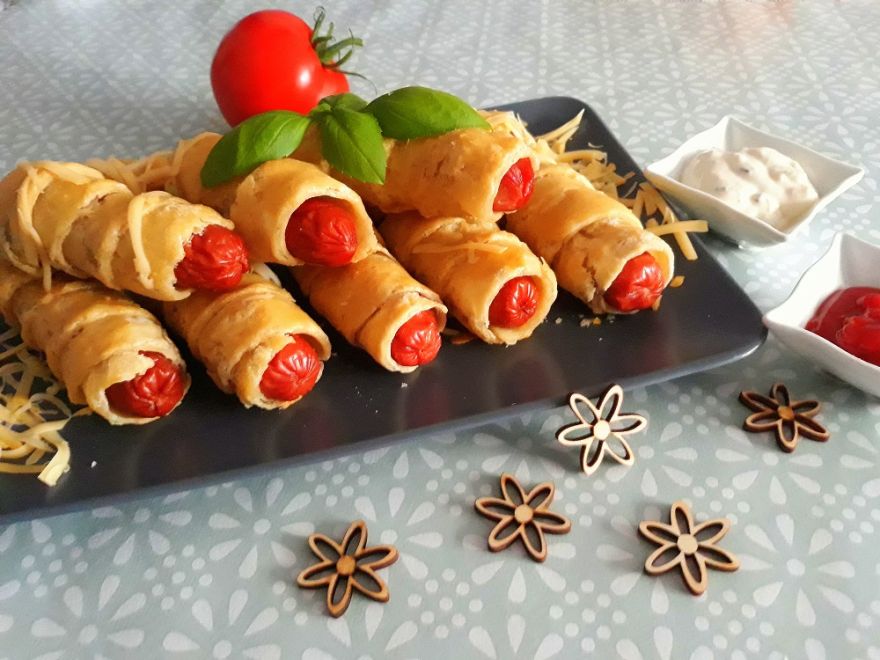 Párky v bezlepkovom lístkovo-pľundrovom ceste