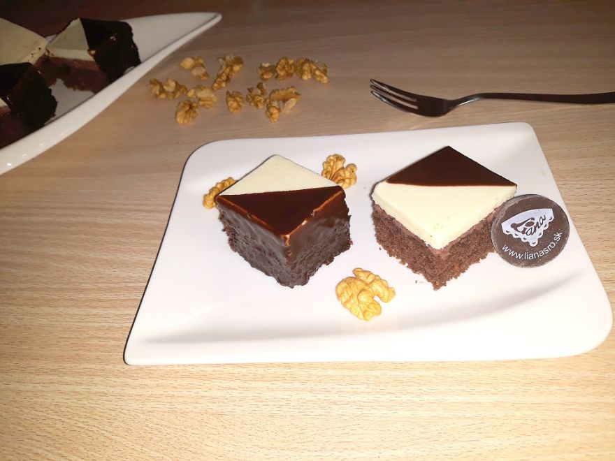 Bezlepkové dvoubarevné kostky