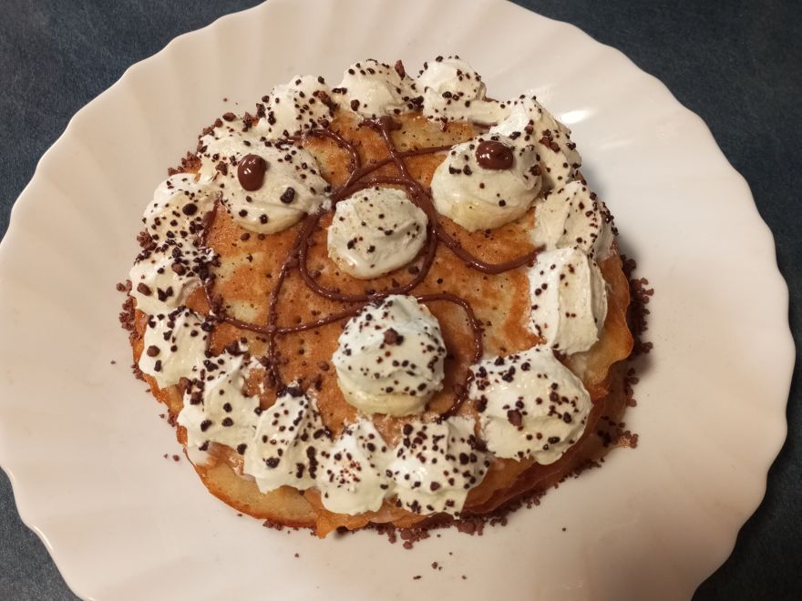 Bezlepkový palačinkový dort