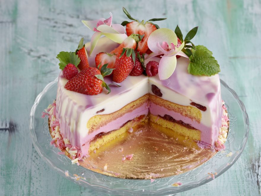 Cake with light foam and marble mirror frosting