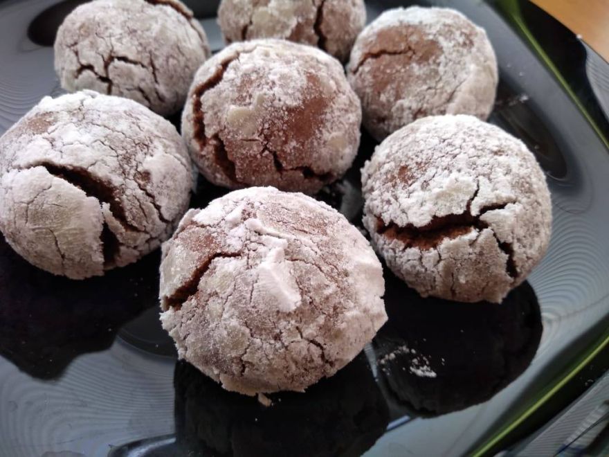Bezlepkové čokoládové crinkles