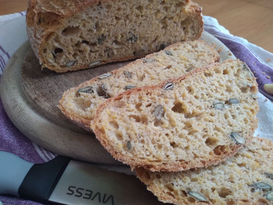 Bezlepkový dýňový chléb