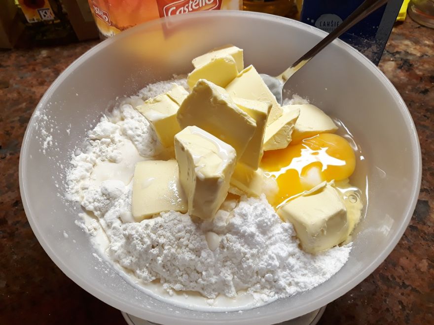 Glutenfreie Omas Sahnetorte