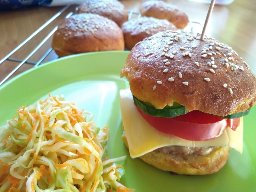 Bezlepkové hamburgerové žemle