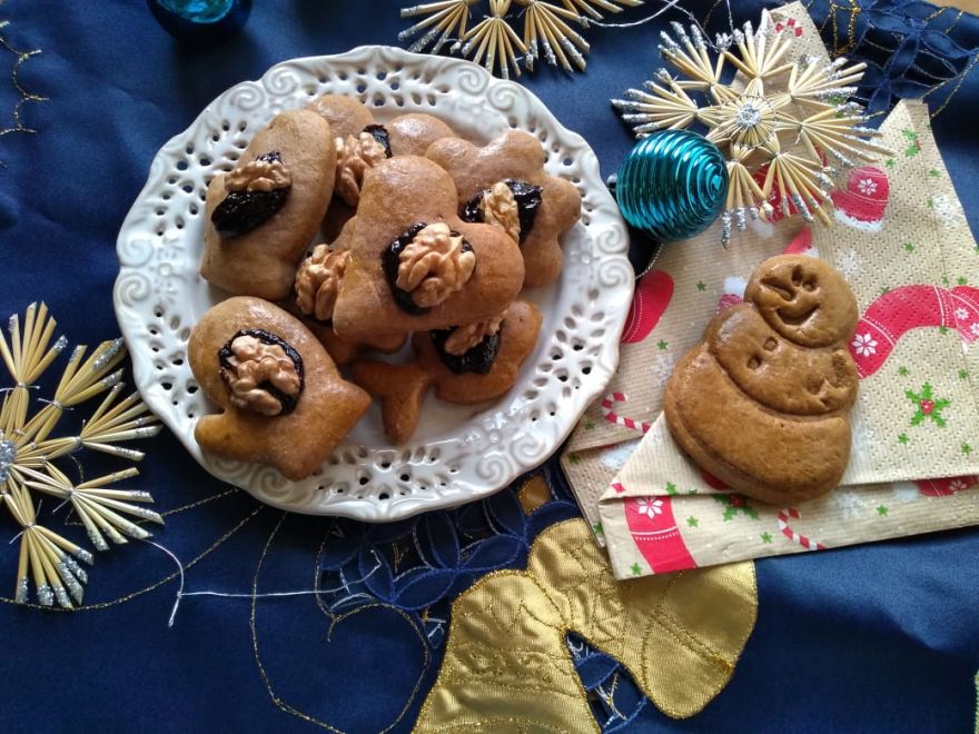 Bezlepkové a bezmléčné povidlové perníčky