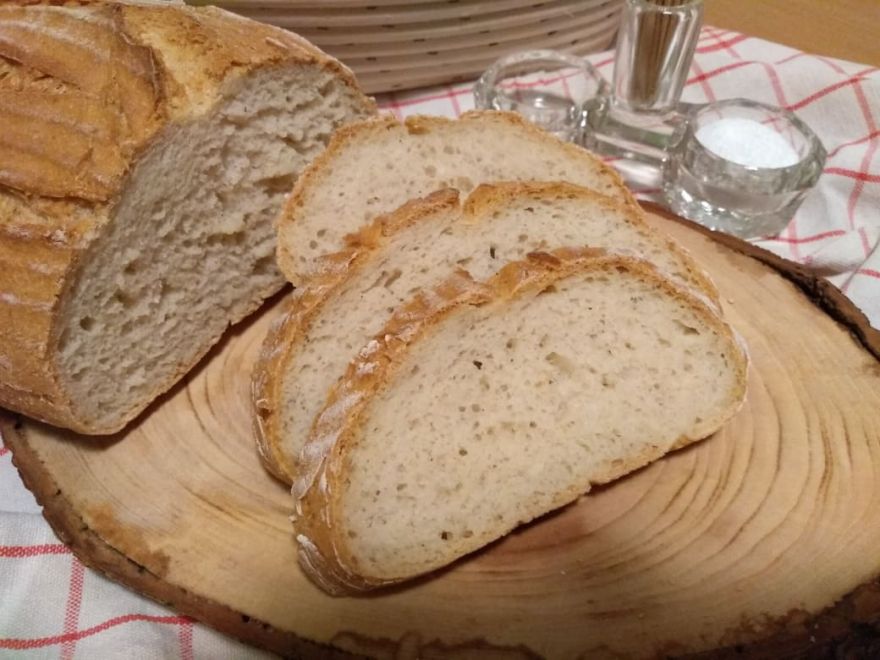 Bezlepkový chlieb s jogurtom