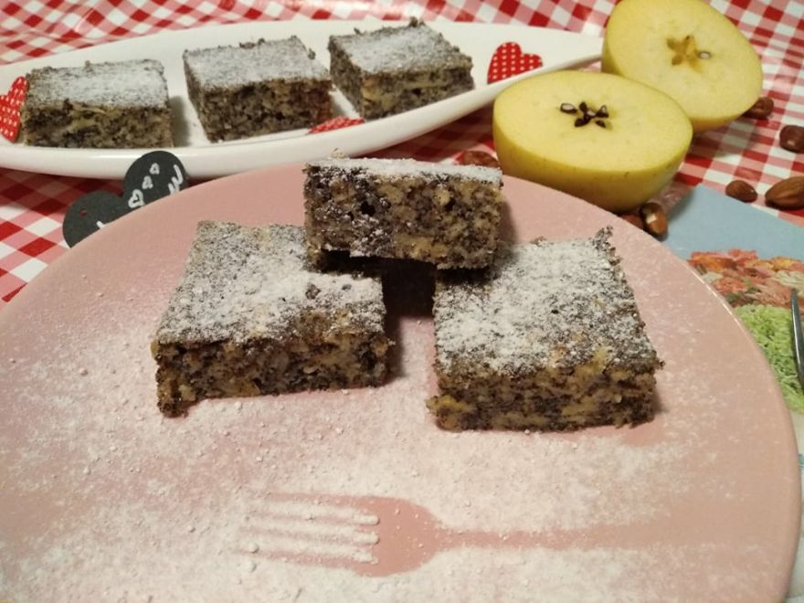 Glutenfreie Mohn-Apfel-Würfel