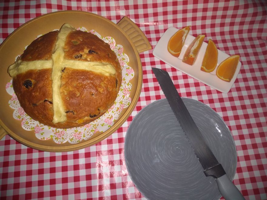 Bezlepkový veľkonočný bochník