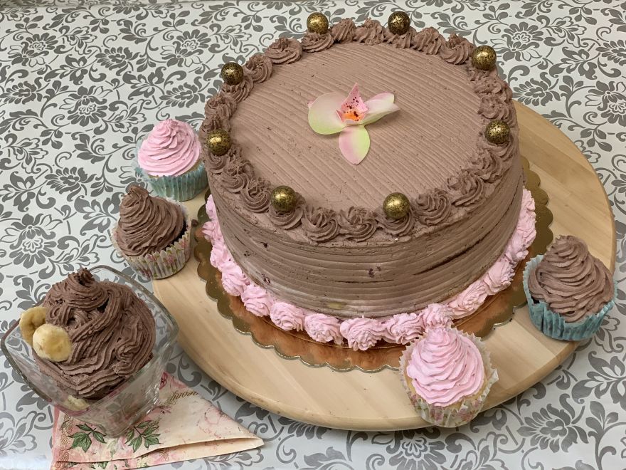 Gyors süteménytöltelék különféle ízekben (muffinokhoz, desszertekhez, desszertcsészékhez, fagylaltokhoz, cukorkákhoz)