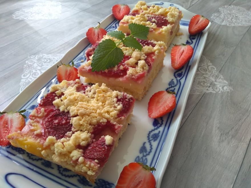 Gluten-free and dairy-free crumb cake (which even children can make)