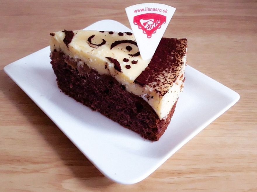 Gluten-free rhubarb cake with strawberry jam