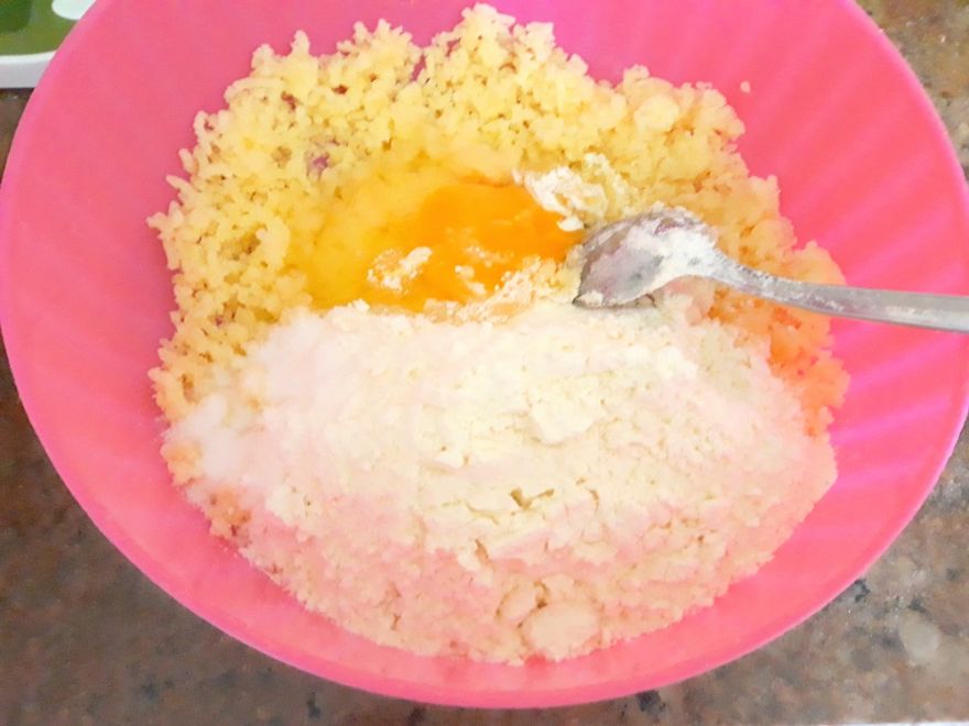 Glutenfreie Mohn-, Hüttenkäse- oder Walnuss-Šušulanes