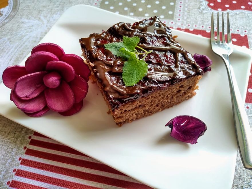 Bezlepkový cuketový koláč