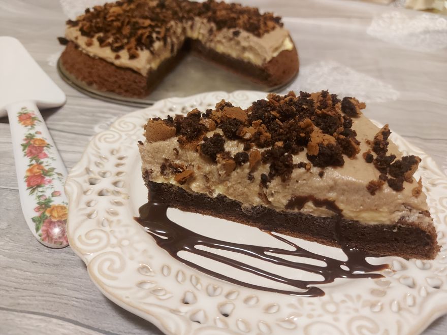 Bezlepková zamatová torta