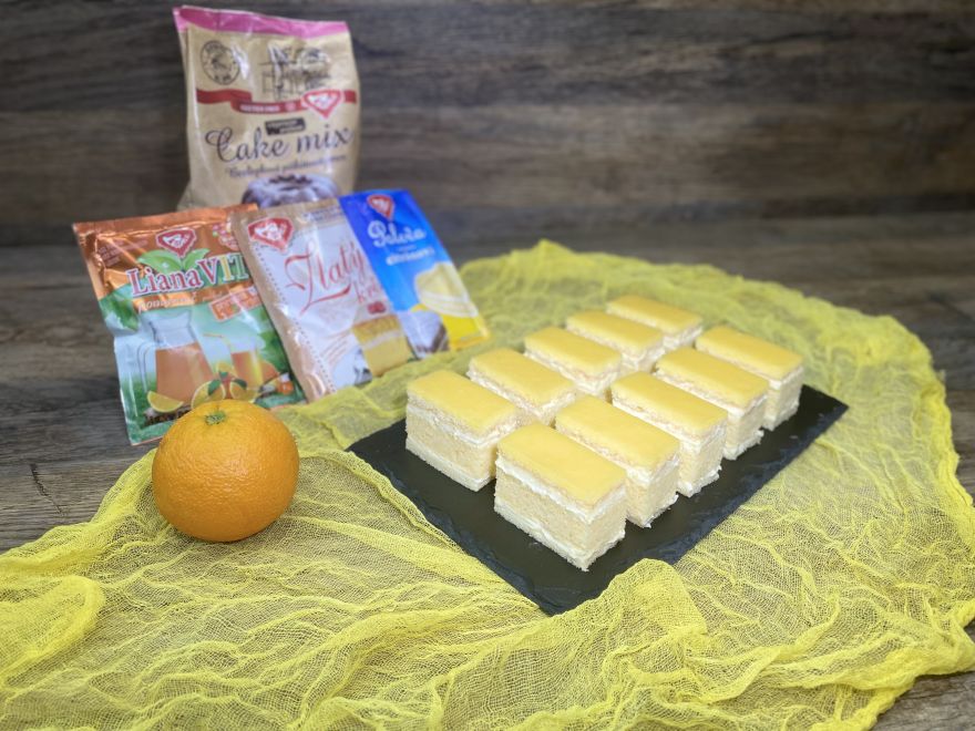 Gluten-free orange-lemon slices with soft cream
