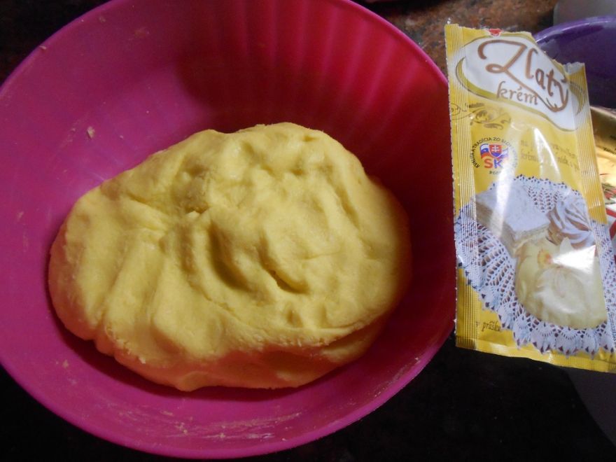 Bezlepkové strojčekové tyčinky