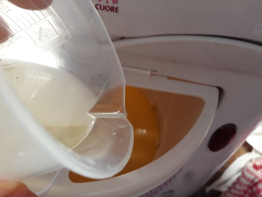 Gluten-free strawberry cut