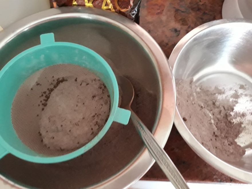 Bezlepkový dort s mascarpone-čokoládovou nádivkou