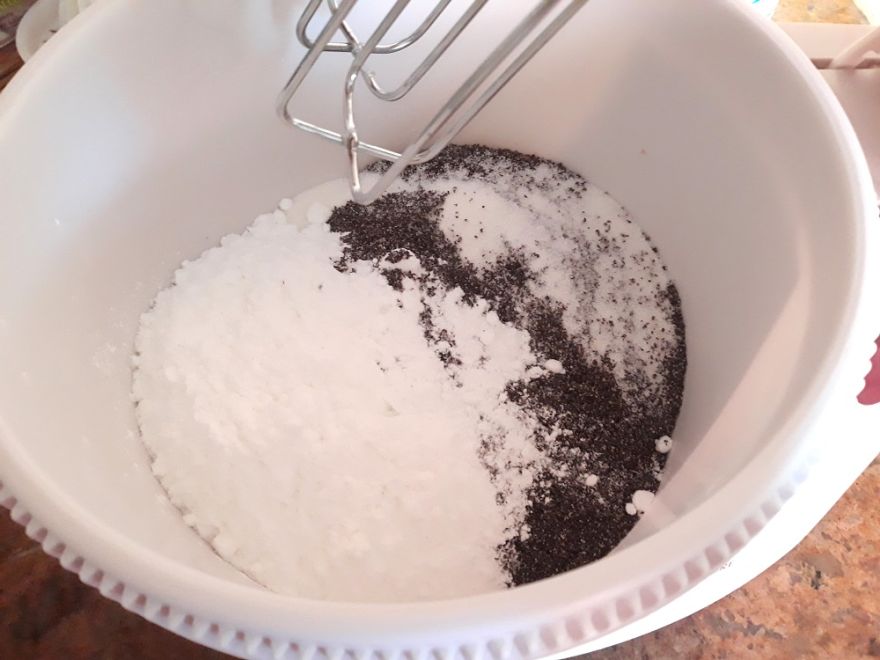 Bezlepkový makový koláč našich babiček