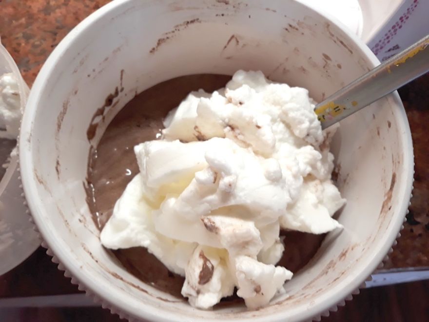 Bezlepkové dvoubarevné kostky