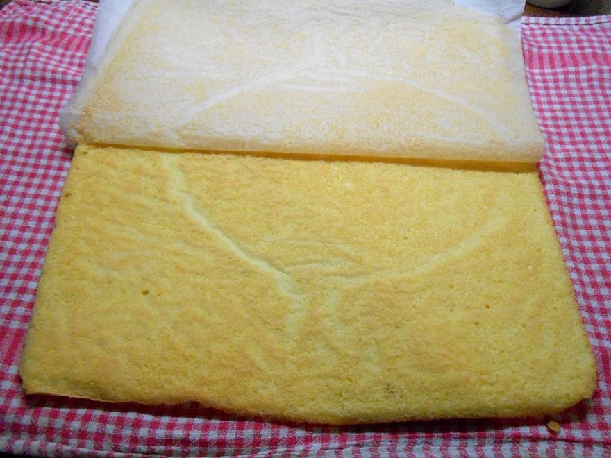 Bezlepková dvojfarebná roláda