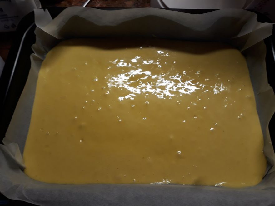 Bezlepkové jahodové řezy se šlehačkou