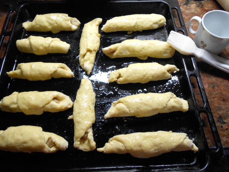 Bezlepkové orechové rožky