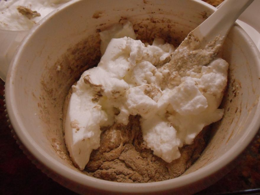 Gluten-free Valentine&#39;s fruit cake