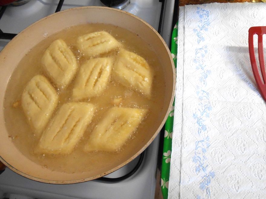 Bezlepkové tvarohové fánky