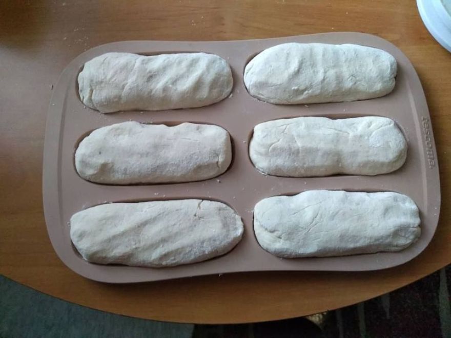 Glutenfreie weiße Sauerteigbaguettes