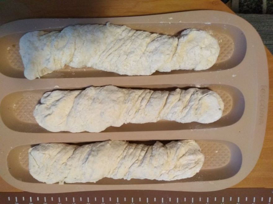 Gluten-free sourdough roots with garlic