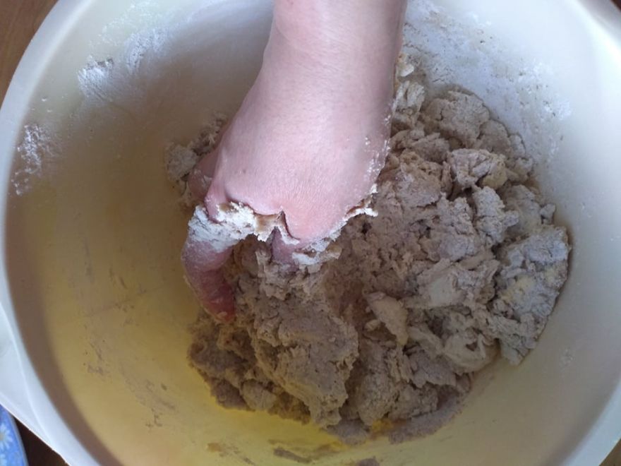 Bezlepkový kváskový knäckebrot