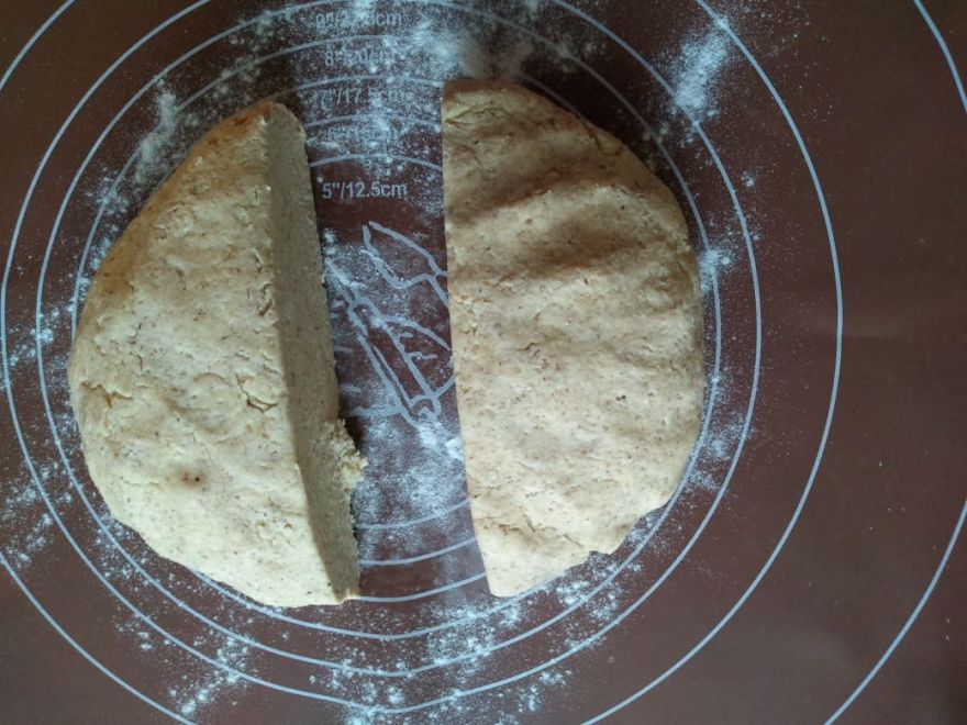 Bezlepkový kváskový knäckebrot