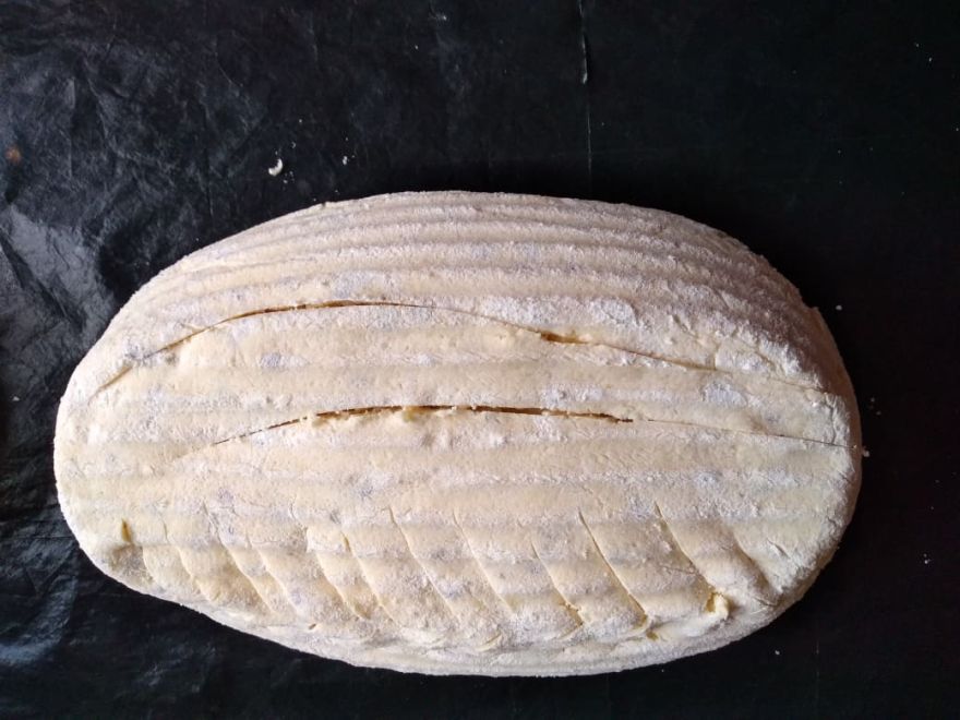 Bezlepkový kváskový bramborový chléb