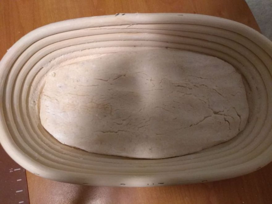 Bezlepkový kváskový bramborový chléb